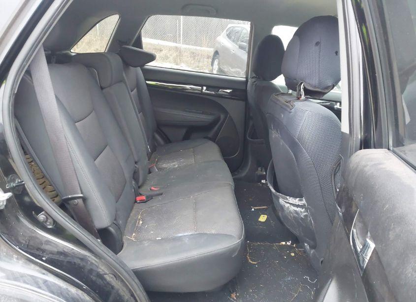 Photo 8 of 2011 Kia Sorento LX (VIN 5XYKTCA18BG066169)