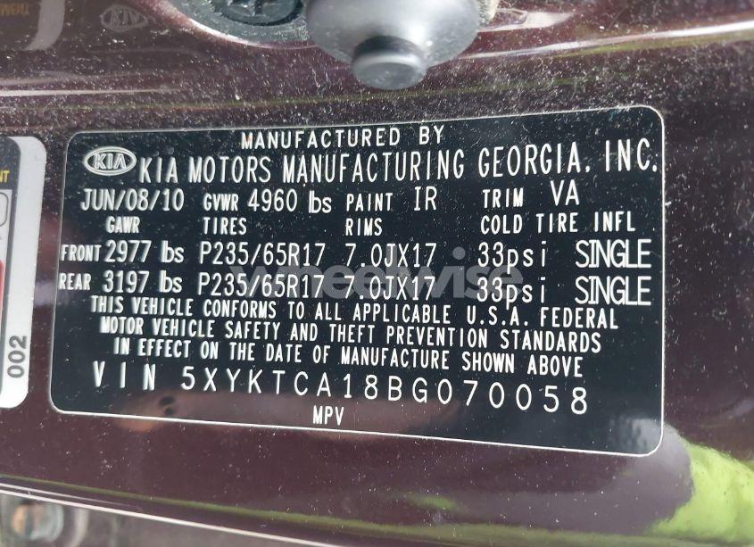 Photo 9 of 2011 Kia Sorento LX (VIN 5XYKTCA18BG070058)