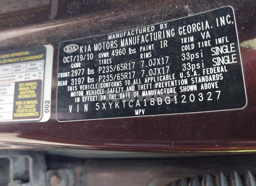 Photo 9 of 2011 Kia Sorento LX (VIN 5XYKTCA18BG120327)