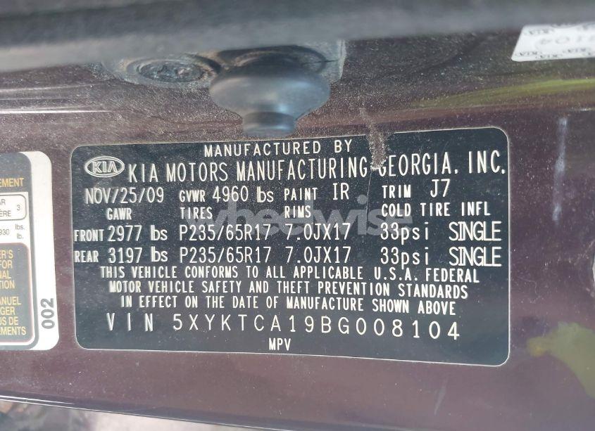 Photo 9 of 2011 Kia Sorento LX (VIN 5XYKTCA19BG008104)