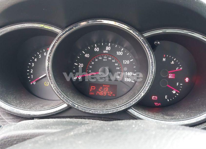 Photo 7 of 2011 Kia Sorento LX (VIN 5XYKTCA19BG087600)