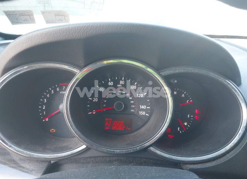 Photo 7 of 2011 Kia Sorento LX (VIN 5XYKTCA1XBG138926)