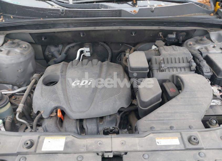 Photo 10 of 2012 Kia Sorento LX (VIN 5XYKTCA60CG221472)