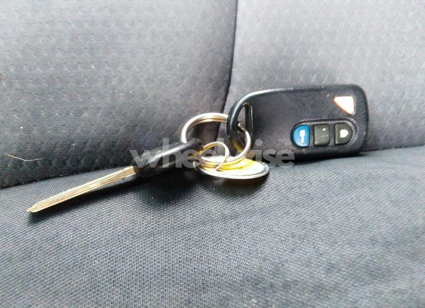 Photo 11 of 2013 Kia Sorento LX (VIN 5XYKTCA60DG408695)