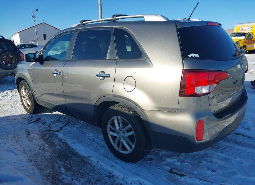 Photo 3 of 2014 Kia Sorento LX (VIN 5XYKTCA60EG509270)