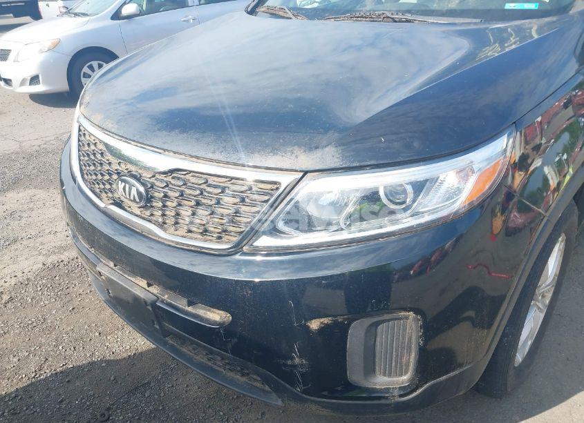 Photo 6 of 2014 Kia Sorento LX (VIN 5XYKTCA60EG526747)