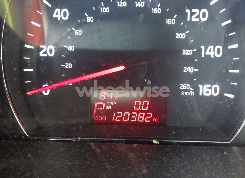 Photo 7 of 2014 Kia Sorento LX (VIN 5XYKTCA60EG526747)