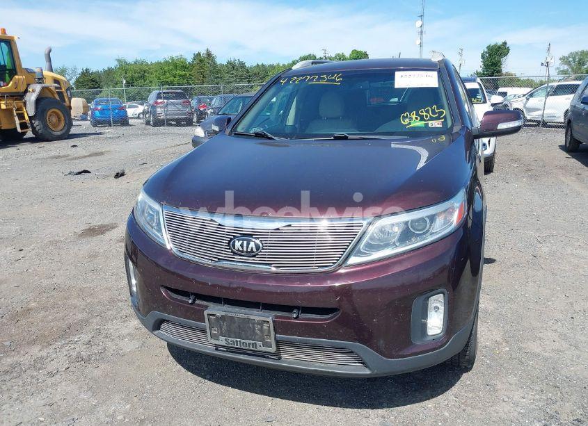 Photo 6 of 2015 Kia Sorento LX (VIN 5XYKTCA60FG638823)