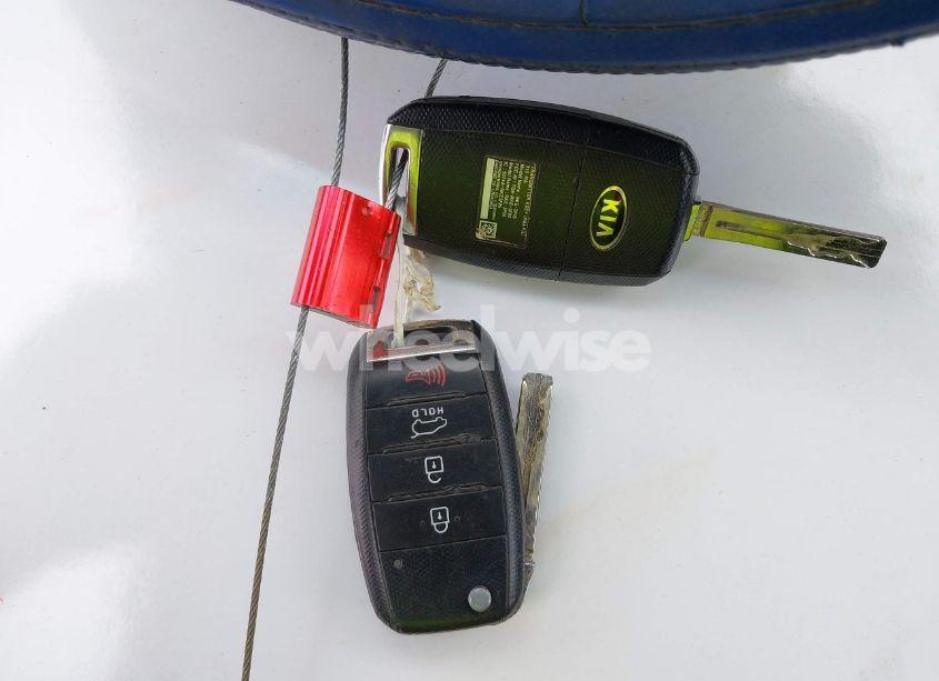 Photo 11 of 2015 Kia Sorento LX (VIN 5XYKTCA60FG639308)