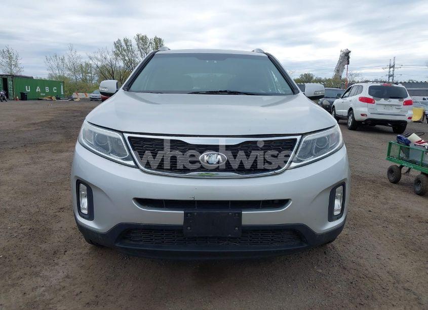 Photo 12 of 2015 Kia Sorento LX (VIN 5XYKTCA60FG639308)