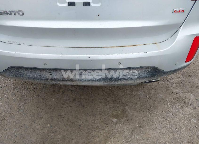 Photo 17 of 2015 Kia Sorento LX (VIN 5XYKTCA60FG639308)