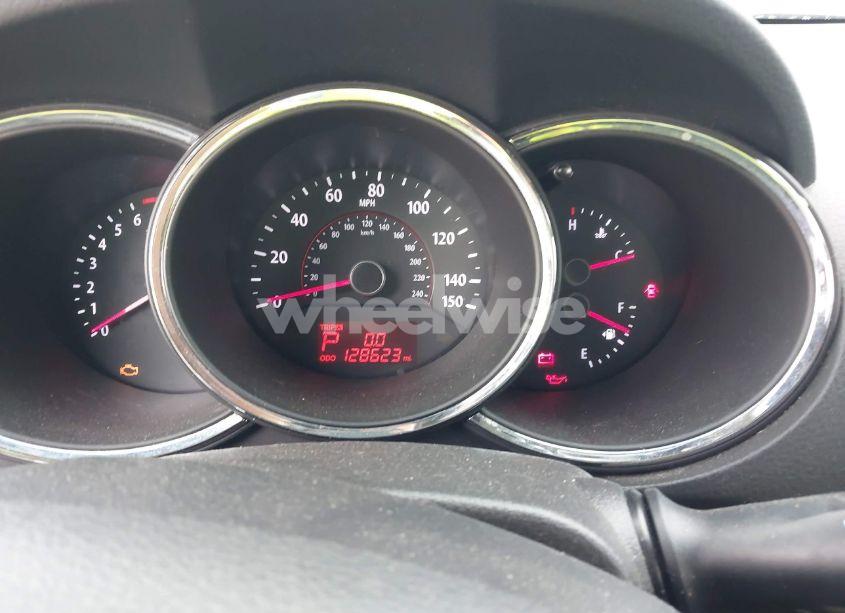 Photo 7 of 2012 Kia Sorento LX (VIN 5XYKTCA61CG278456)