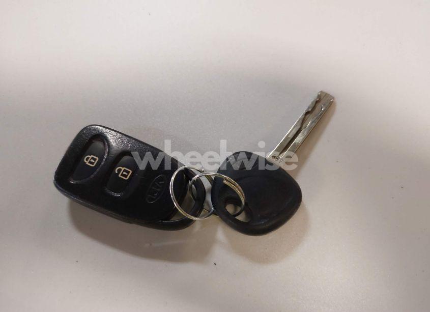 Photo 11 of 2013 Kia Sorento LX (VIN 5XYKTCA61DG332775)