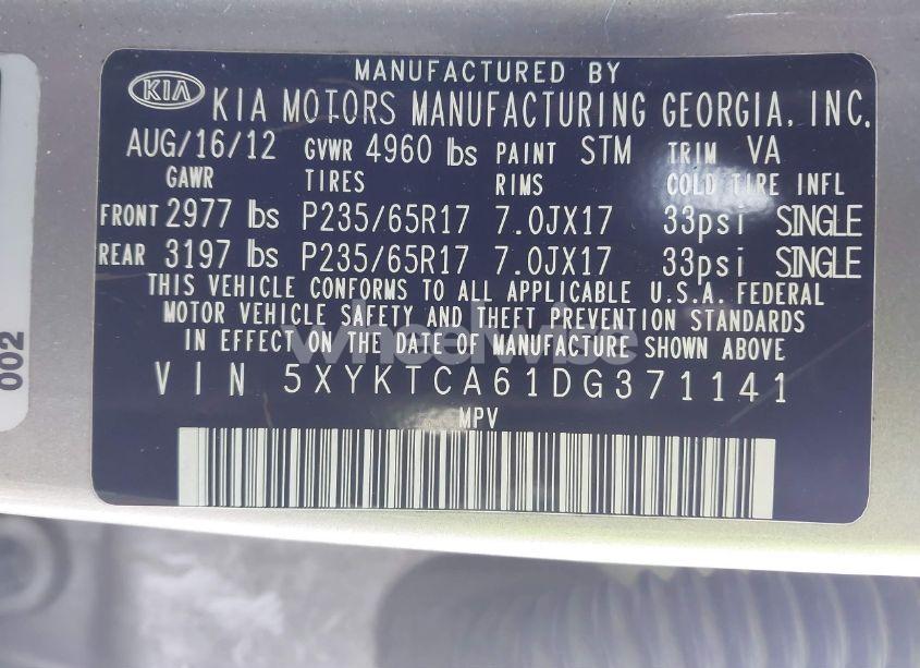 Photo 9 of 2013 Kia Sorento LX (VIN 5XYKTCA61DG371141)