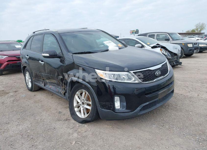 2014 Kia Sorento LX (VIN 5XYKTCA61EG434871) main photo