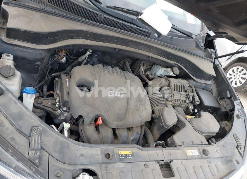 Photo 10 of 2014 Kia Sorento LX (VIN 5XYKTCA61EG434871)