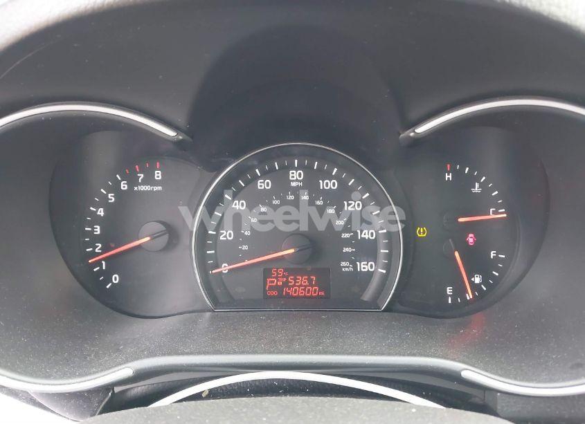 Photo 7 of 2014 Kia Sorento LX (VIN 5XYKTCA61EG434871)