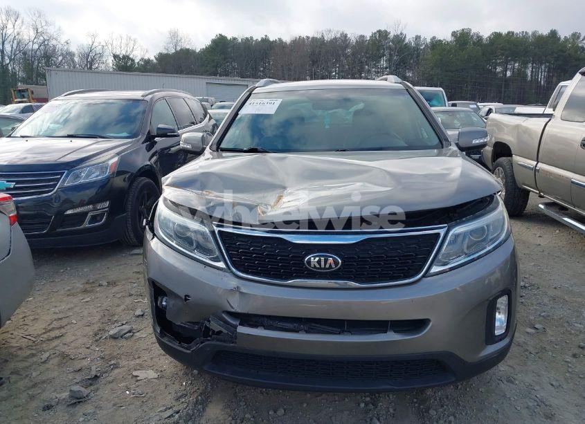 Photo 12 of 2015 Kia Sorento LX (VIN 5XYKTCA61FG616846)