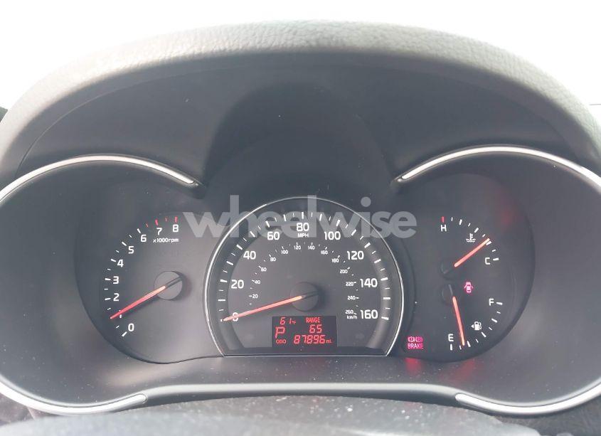 Photo 7 of 2015 Kia Sorento LX (VIN 5XYKTCA61FG616846)