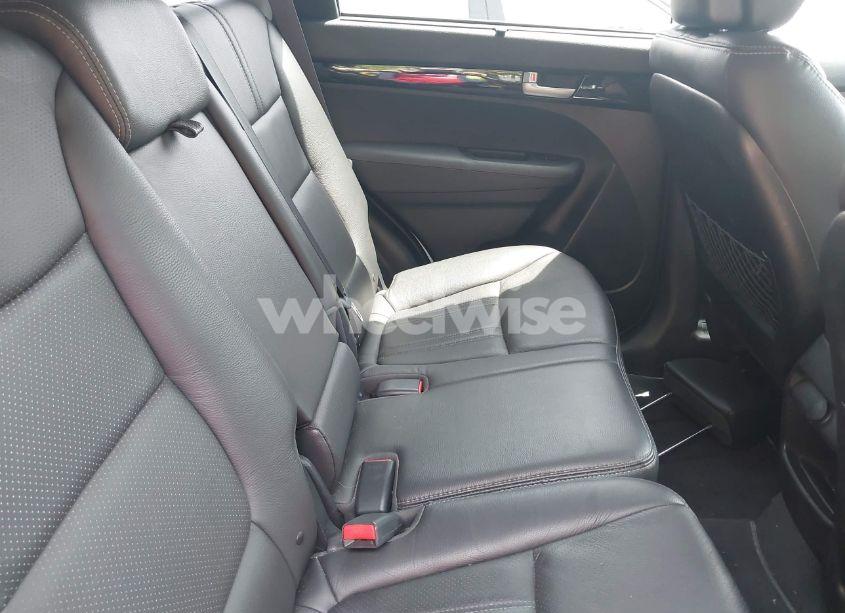 Photo 8 of 2015 Kia Sorento LX (VIN 5XYKTCA61FG655694)