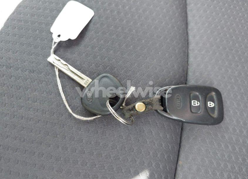 Photo 11 of 2012 Kia Sorento LX (VIN 5XYKTCA62CG281558)