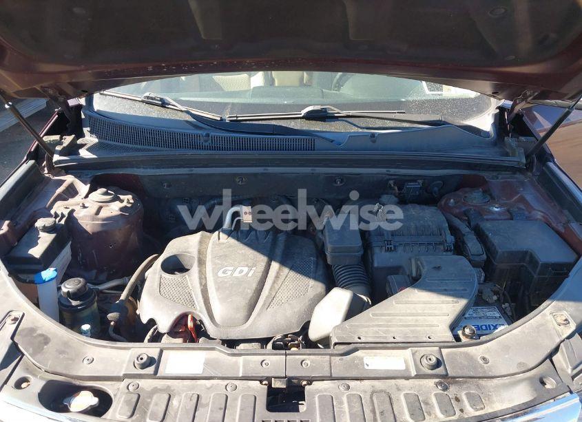 Photo 10 of 2013 Kia Sorento LX (VIN 5XYKTCA62DG317475)