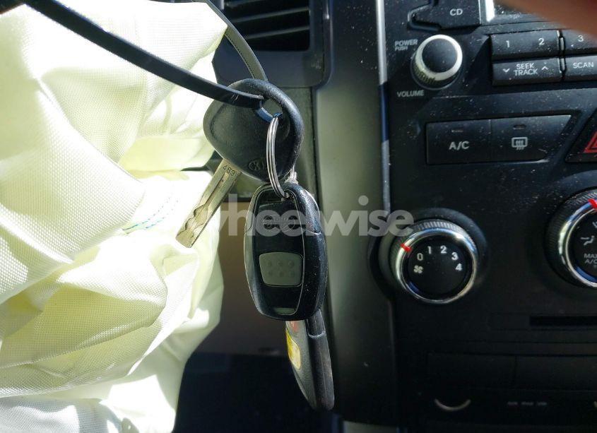 Photo 11 of 2013 Kia Sorento LX (VIN 5XYKTCA62DG317475)