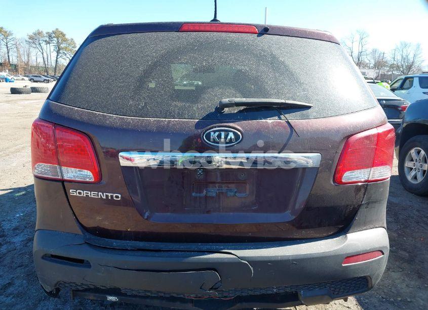 Photo 16 of 2013 Kia Sorento LX (VIN 5XYKTCA62DG317475)