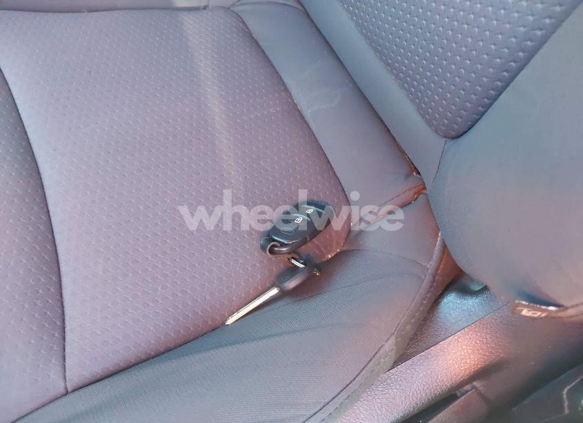 Photo 11 of 2013 Kia Sorento LX (VIN 5XYKTCA62DG345910)