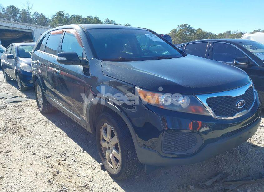 Photo 13 of 2013 Kia Sorento LX (VIN 5XYKTCA62DG345910)