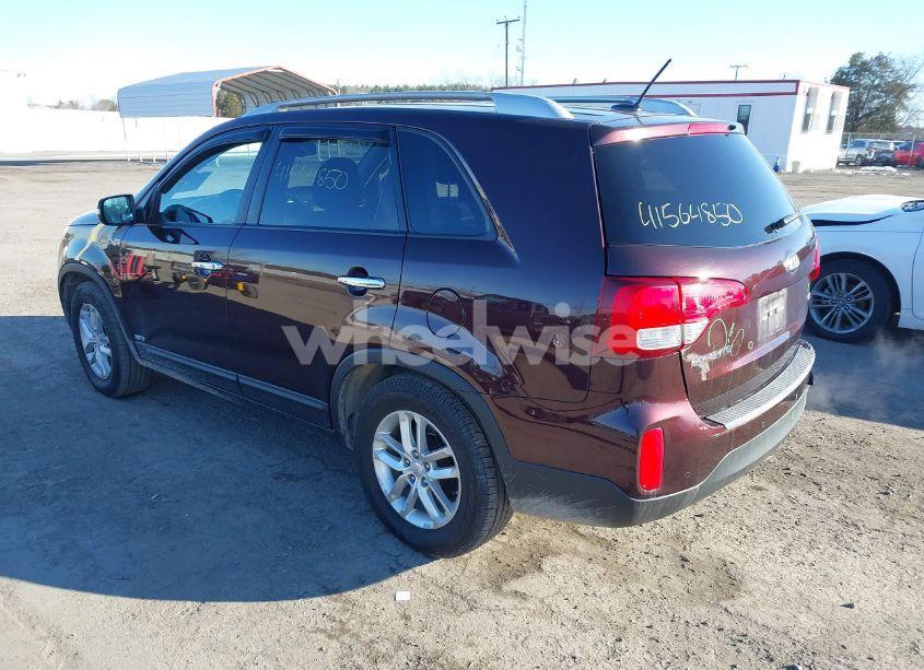 Photo 3 of 2014 Kia Sorento LX (VIN 5XYKTCA62EG456300)