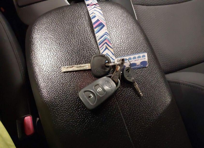 Photo 11 of 2012 Kia Sorento LX (VIN 5XYKTCA63CG207467)