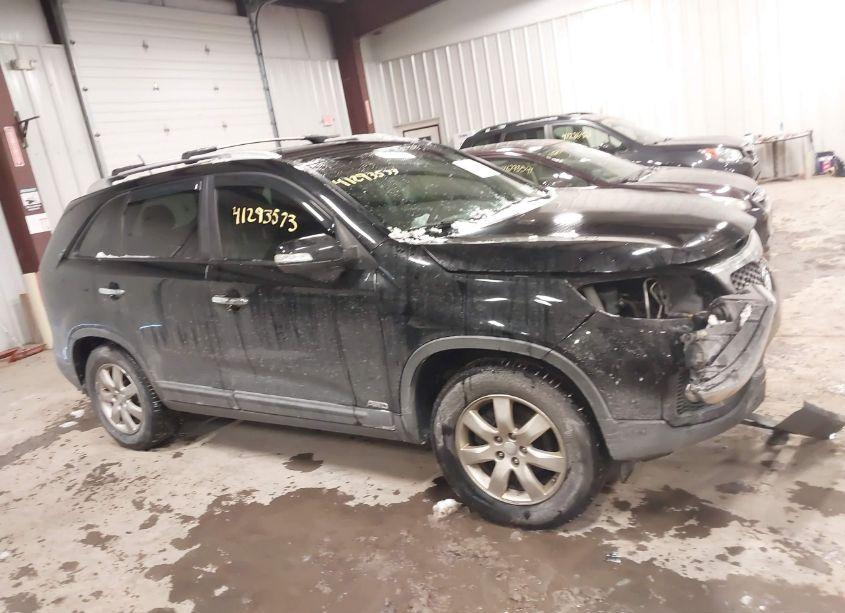 Photo 13 of 2012 Kia Sorento LX (VIN 5XYKTCA63CG207467)