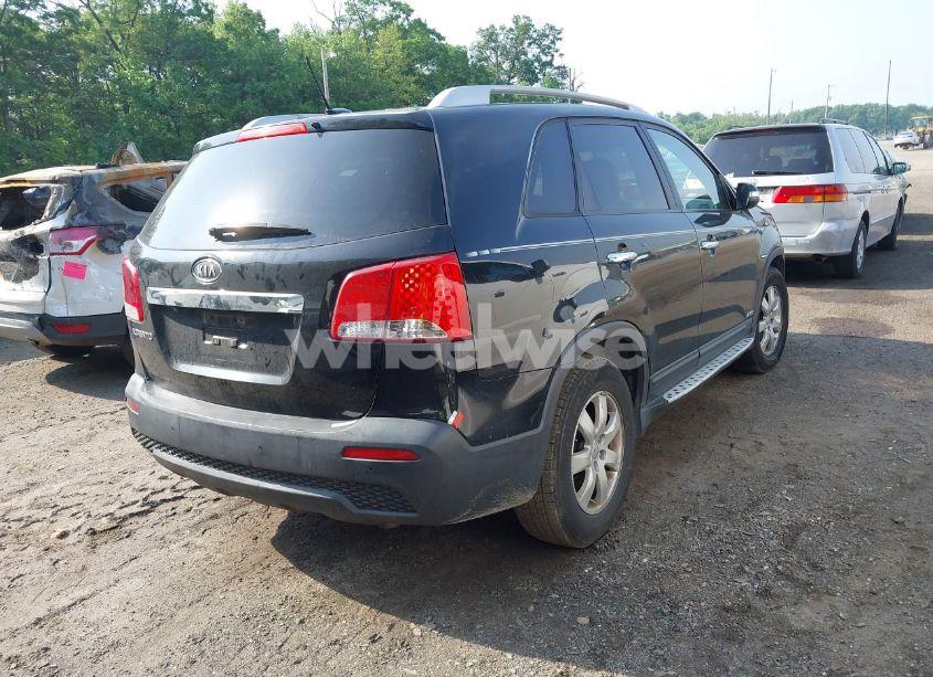 Photo 4 of 2012 Kia Sorento LX (VIN 5XYKTCA63CG304104)