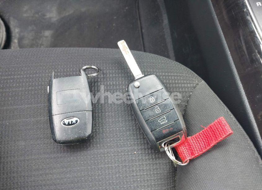 Photo 11 of 2014 Kia Sorento LX (VIN 5XYKTCA63EG521218)