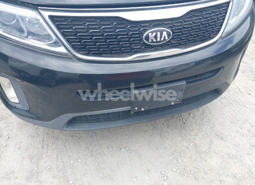 Photo 6 of 2014 Kia Sorento LX (VIN 5XYKTCA63EG521218)