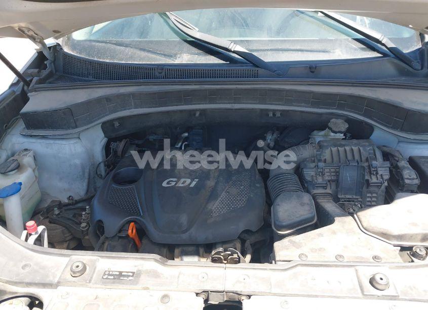 Photo 10 of 2014 Kia Sorento LX (VIN 5XYKTCA63EG544532)