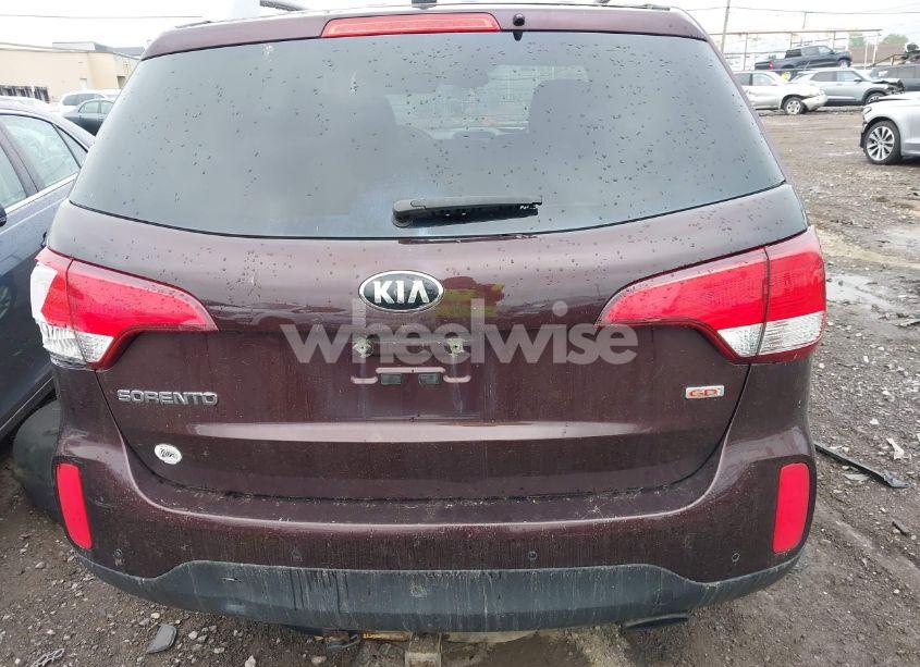 Photo 17 of 2015 Kia Sorento LX (VIN 5XYKTCA63FG585728)