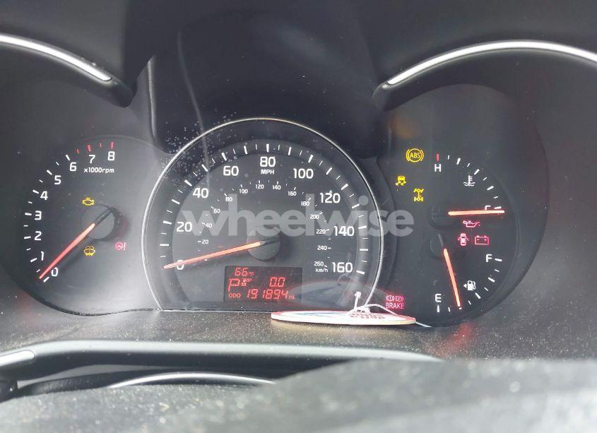 Photo 7 of 2015 Kia Sorento LX (VIN 5XYKTCA63FG585728)