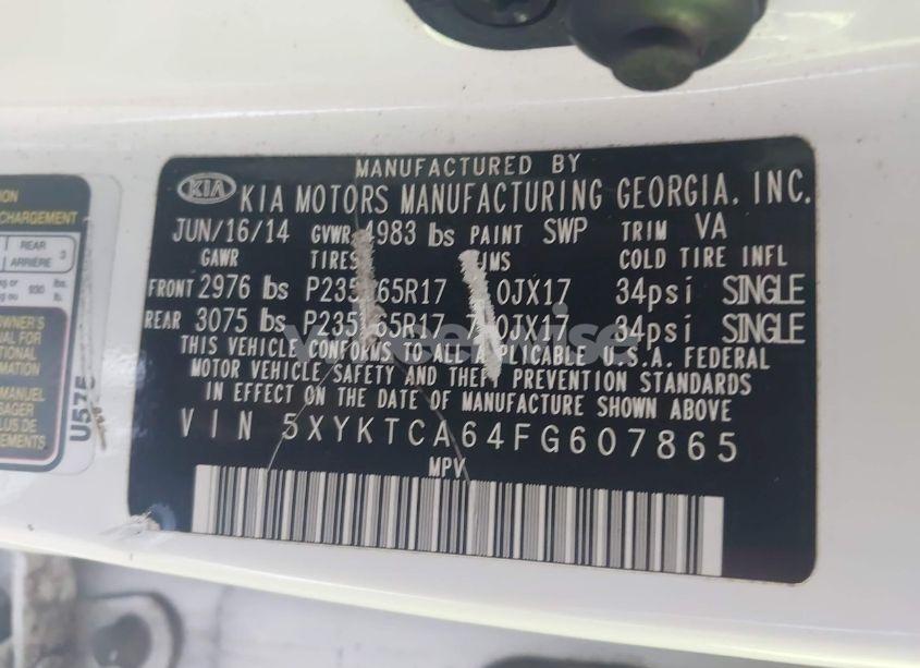 Photo 9 of 2015 Kia Sorento LX (VIN 5XYKTCA64FG607865)