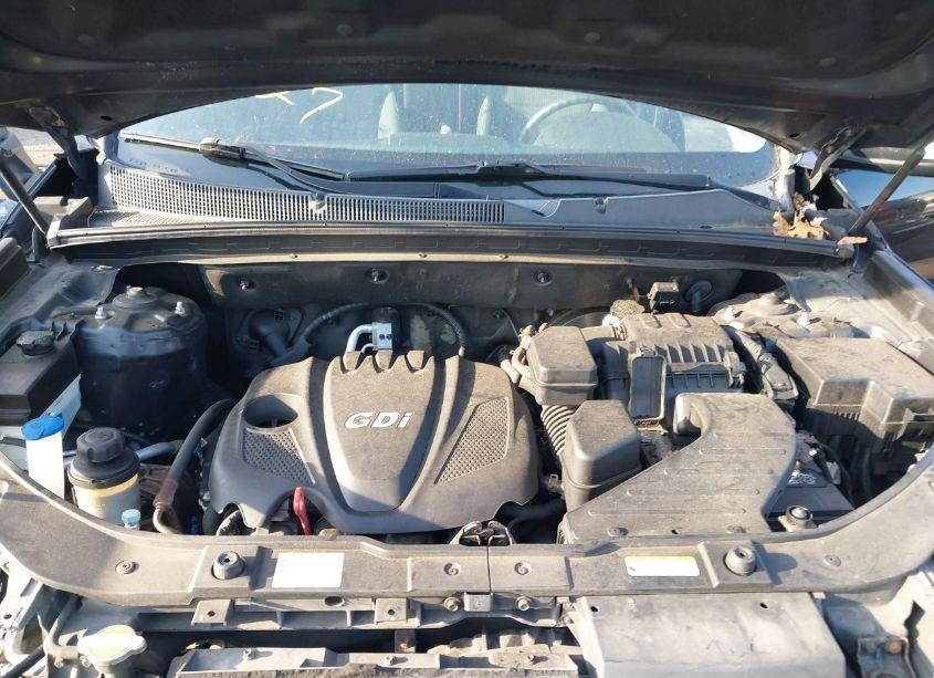 Photo 10 of 2012 Kia Sorento LX (VIN 5XYKTCA65CG198125)