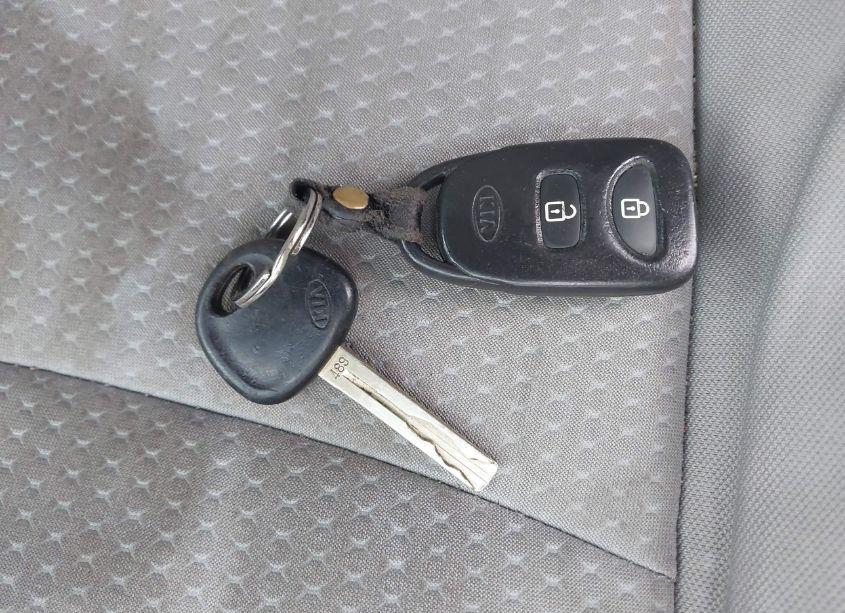 Photo 11 of 2012 Kia Sorento LX (VIN 5XYKTCA65CG256945)