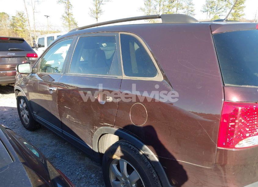 Photo 14 of 2012 Kia Sorento LX (VIN 5XYKTCA65CG273860)