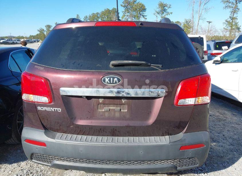 Photo 16 of 2012 Kia Sorento LX (VIN 5XYKTCA65CG273860)