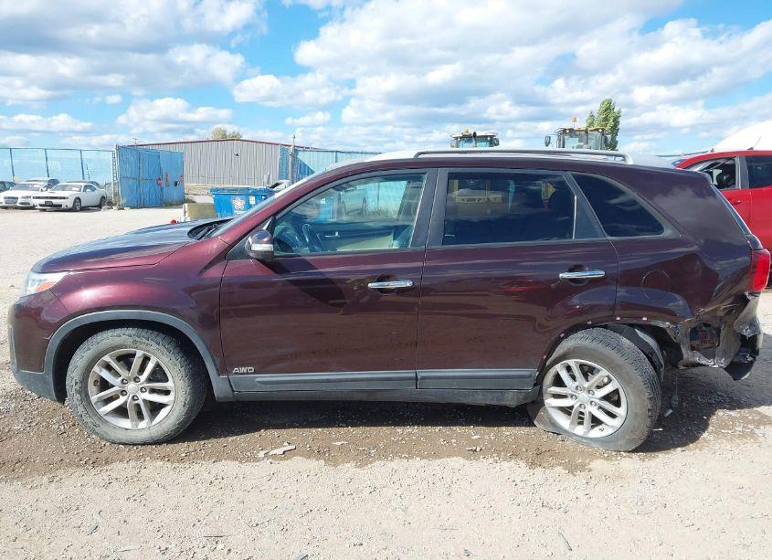 Photo 15 of 2014 Kia Sorento LX (VIN 5XYKTCA65EG438857)