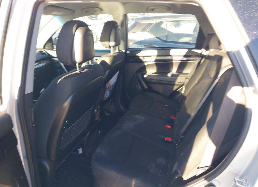 Photo 8 of 2014 Kia Sorento LX (VIN 5XYKTCA65EG488898)