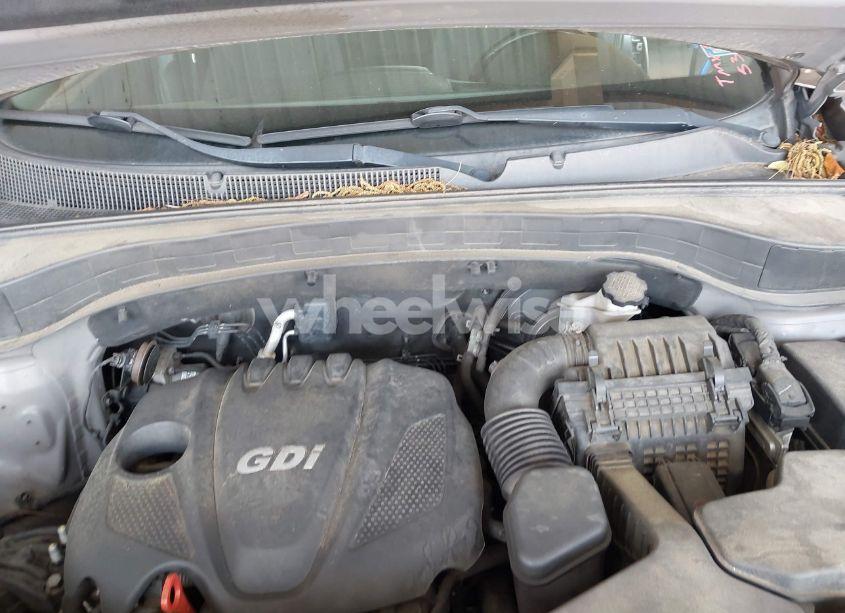 Photo 10 of 2014 Kia Sorento LX (VIN 5XYKTCA65EG531894)