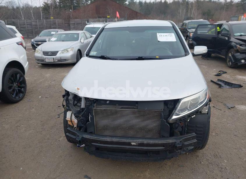 Photo 12 of 2015 Kia Sorento LX (VIN 5XYKTCA65FG567974)