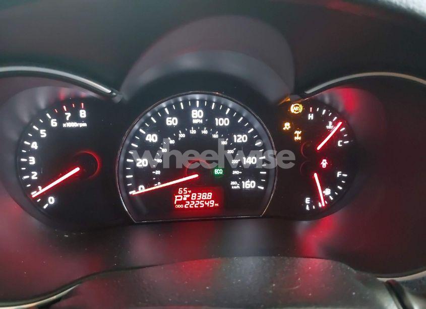 Photo 7 of 2015 Kia Sorento LX (VIN 5XYKTCA65FG585570)