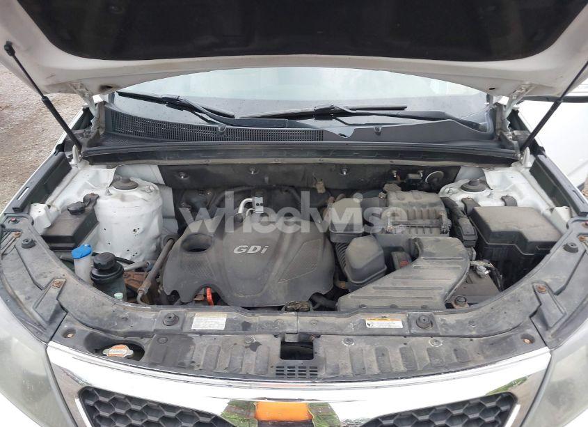 Photo 10 of 2012 Kia Sorento LX (VIN 5XYKTCA66CG225672)
